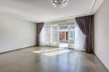145m2 house to rent for 2990€/month in Socrateslaan 34, The Hague