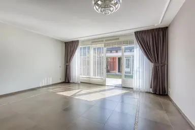145m2 house to rent for 2990€/month in Socrateslaan, The Hague
