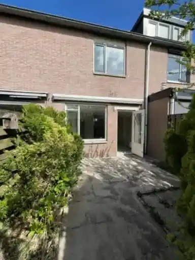 92m2 Casa in affitto per 1228€/mese a Amiranten, Utrecht