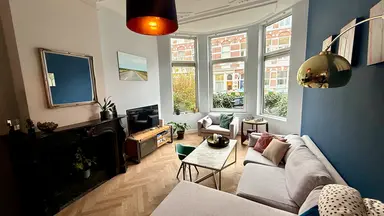 120m2 Appartamento in affitto per 3195€/mese a Adelheidstraat, The Hague