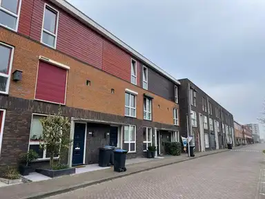 117m2 Casa in affitto per 2350€/mese a Polluxstraat, Arnhem