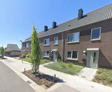 117m2 maison à louer pour 1233.1€/mois à Tinnegieter 5, Budschop