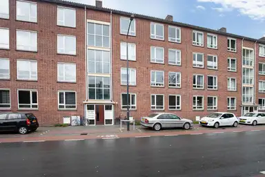 90m2 Appartement à louer pour 1800€/mois à Doctor Struyckenstraat 110, Breda