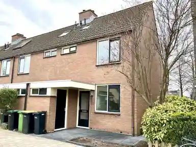 102m2 house to rent for 1950€/month in Wim van de Kappellehof 21, Wormer