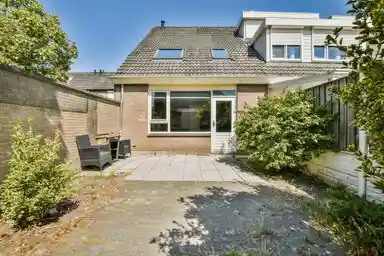 118m2 Haus zur Miete für 1950€/Monat in Grote Brekkenstraat 35, Almere