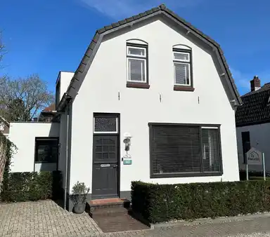 148m2 Haus zur Miete für 2500€/Monat in Badhuisweg 40, Apeldoorn