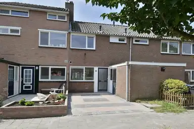 74m2 Casa in affitto per 1950€/mese a Prinses Margriethof, Naarden