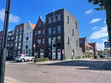 217m2 Casa in affitto per 2850€/mese a Prins Hendrikkade 183, Katwijk