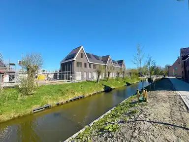 109μ² μονοκατοικία προς ενοικίαση για 1700€/μήνα σε Orchideehof 9, Winkel