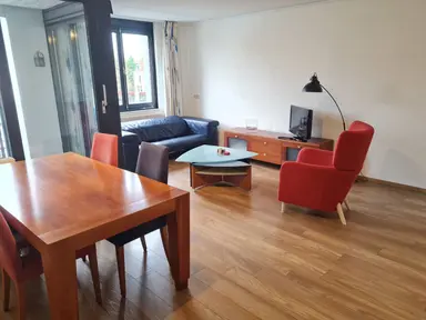 75m2 Appartamento in affitto per 2450€/mese a Nassauplein, Haarlem