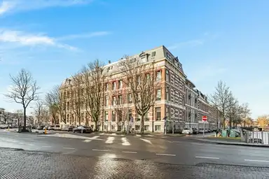 107m2 Appartamento in affitto per 3250€/mese a Nassauplein, Haarlem