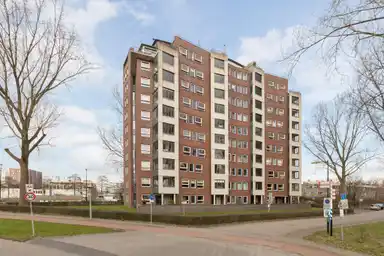 127m2 apartment to rent for 3000€/month in Zeeburgerdijk 716, Amsterdam