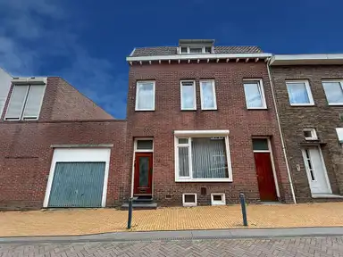 152m2 house to rent for 1250€/month in Schoolstraat 1, Landgraaf