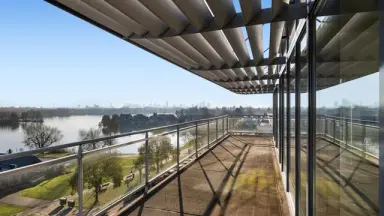 229m2 Casa in affitto per 6700€/mese a Freericksplaats 77, Rotterdam