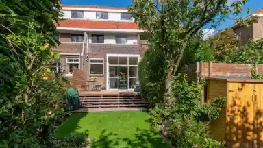 141m2 Casa in affitto per 3250€/mese a Van Slingelandtlaan 11, Rotterdam