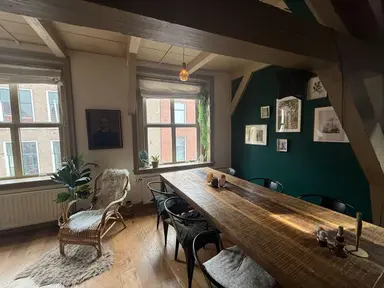 81m2 Appartement à louer pour 2000€/mois à Breestraat, Leiden