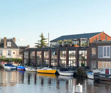 120m2 flat to rent for 2995€/month in Zijlsingel 1F, Leiden