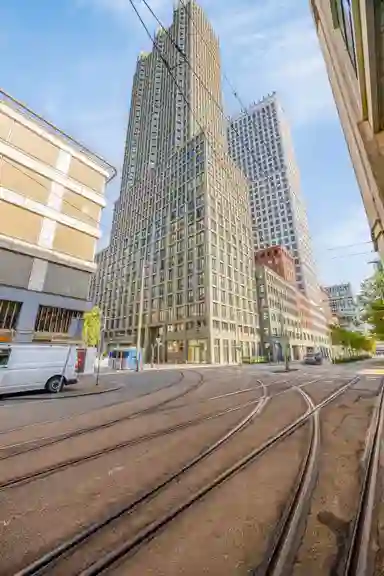 98m2 Appartement te huur voor 3150€/maand in Lage Zand, The Hague