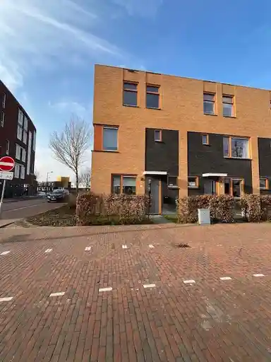 100m2 Haus zur Miete für 1400€/Monat in Noorderpoort 3, Assen
