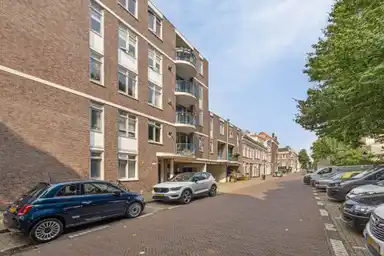97m2 Appartement te huur voor 2125€/maand in Javastraat 85A, The Hague