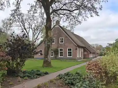 402m2 Haus zur Miete für 2500€/Monat in Brinkstraat 653, Zeijen