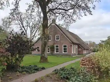 402m2 Haus zur Miete für 2500€/Monat in Brinkstraat, Zeijen