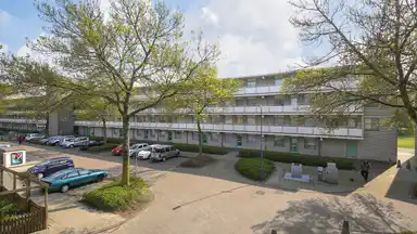 54m2 Appartement te huur voor 975.28€/maand in Donkergroen 99, Zoetermeer