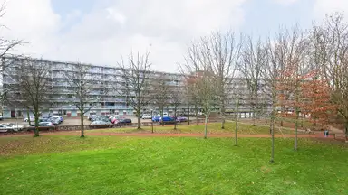 75m2 flat te huur voor 1000.24€/maand in Monseigneur Bekkerslaan 59, Rijswijk