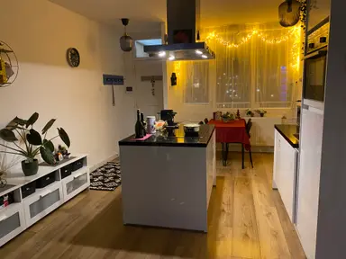 110m2 Kamer te huur voor 960€/maand in Hofgeest, Amsterdam