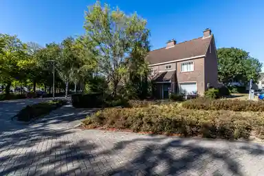 139m2 Haus zur Miete für 1325€/Monat in Spanjelaan 18, Drunen