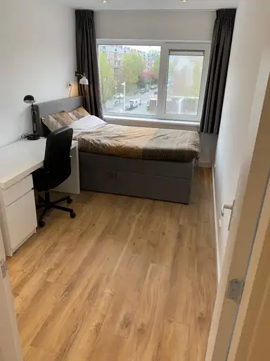 99m2 Kamer te huur voor 350€/maand in Nieuwe Laan, Amsterdam