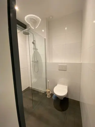 95m2 Appartamento in affitto per 2450€/mese a Robijnstraat, Leiden