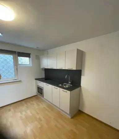 15m2 Camera in affitto per 715€/mese a Sparrenweg, Breda