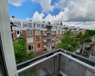 16μ² Δωμάτιο προς ενοικίαση για 595€/μήνα σε Suiestraat, Rotterdam