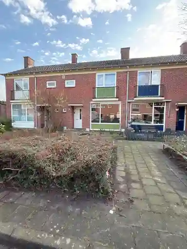 91m2 Casa in affitto per 728.41€/mese a Akeleistraat 28, Enschede