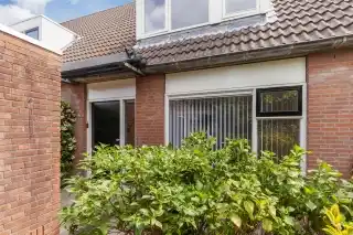101m2 house to rent for 2300€/month in Tjalkwerf 19, Zoetermeer