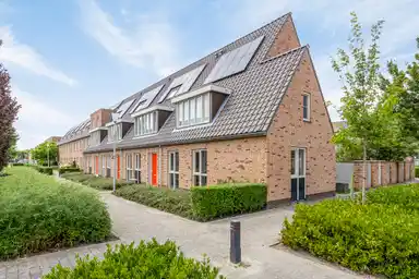 114m2 house to rent for 1785€/month in Veluwemeerplantsoen 35, Berkel en Rodenrijs