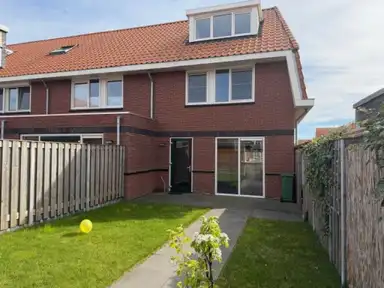 126m2 house to rent for 2750€/month in Tweelingen 1, Elst