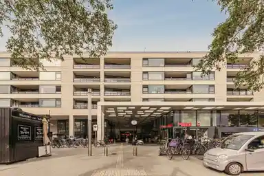120m2 apartment to rent for 3350€/month in Van Leijenberghlaan 198, Amsterdam