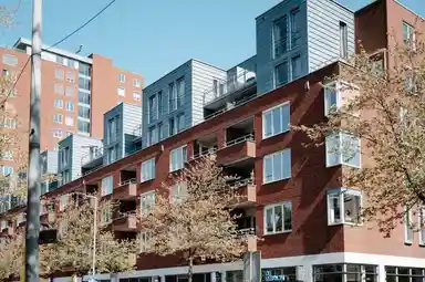 94m2 flat to rent for 2750€/month in Adamshofstraat, Rotterdam