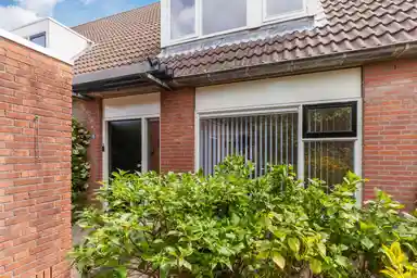 100m2 maison à louer pour 2300€/mois à Tjalkwerf 15, Zoetermeer