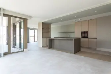 153μ² Διαμέρισμα προς ενοικίαση για 6000€/μήνα σε Dr. Lelykade 196J, The Hague