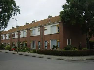 107m2 huis te huur voor 826.32€/maand in Ooievaarstraat 34, Kampen