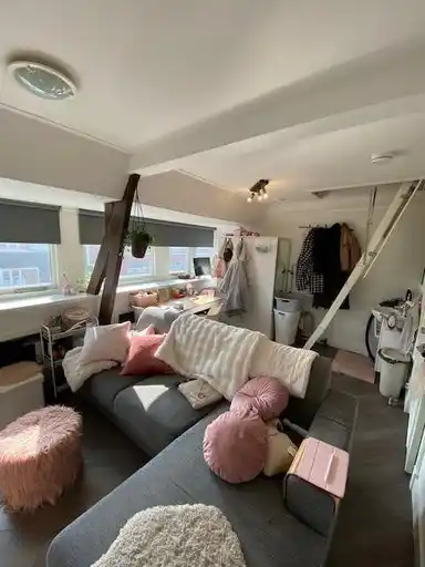 124m2 Chambre à louer pour 610€/mois à Bote van Bolswertstraat 2, Leeuwarden