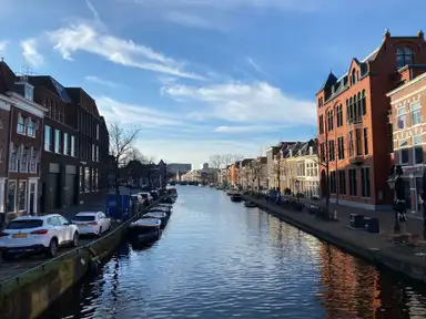 60m2 Appartement à louer pour 1200€/mois à Vrouwensteeg, Leiden