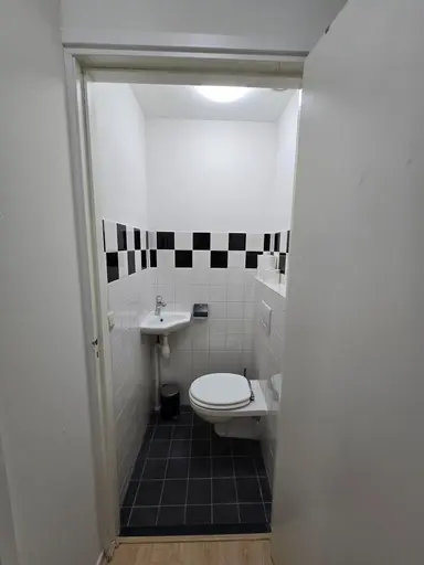 62m2 Appartamento in affitto per 1095€/mese a Nieuwe Binnenweg, Rotterdam