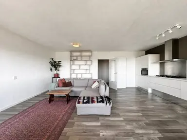103m2 Appartement à louer pour 2900€/mois à Nachtwachtlaan, Amsterdam