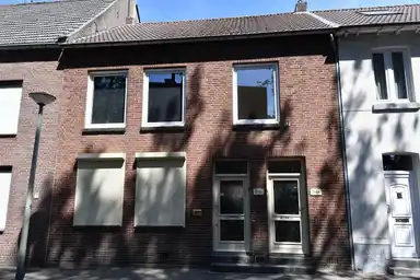 15m2 room to rent for 575€/month in Van Akenweg, Maastricht