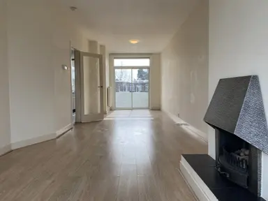 60m2 Appartement te huur voor 930€/maand in Lunterenstraat 100, The Hague