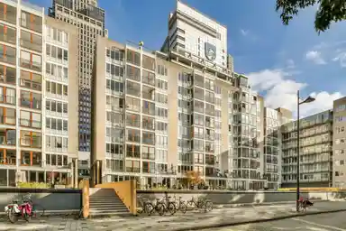 100m2 Appartement à louer pour 2750€/mois à Omval 399, Amsterdam